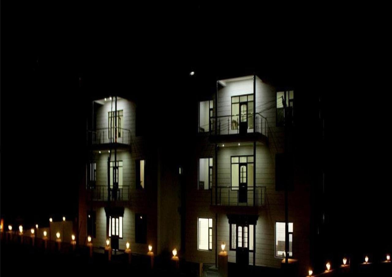 Hotel Kargil Heights Exterior photo