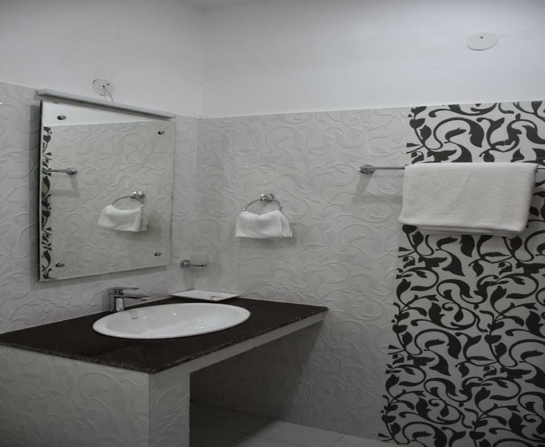 Hotel Kargil Heights Exterior photo